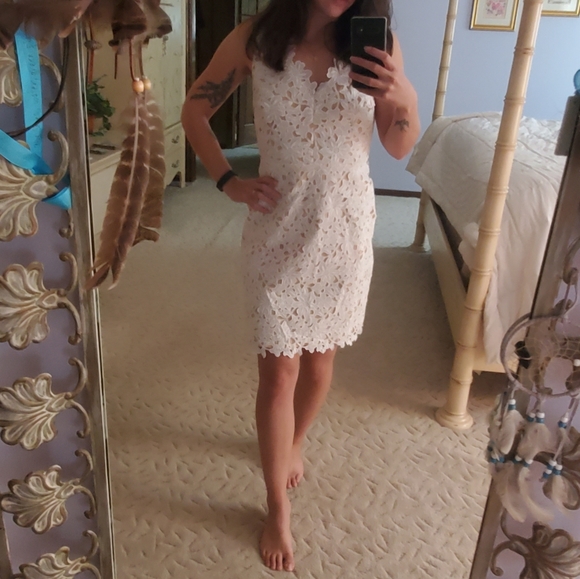 Dress - Picture 4 of 4